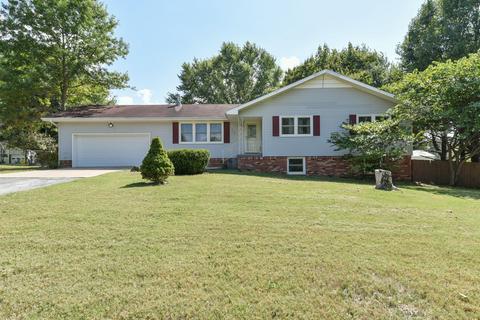 5822 E Primrose Ln, Springfield, MO 65809 photo 1