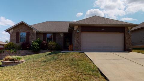 4424 N Katrina Ave, Springfield, MO 65803 photo 1