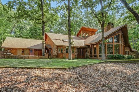 5213 E River Bluff Dr, Springfield, MO 65809 photo 1