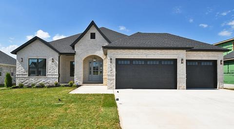 1549 N Lake Edge Dr, Springfield, MO 65802 photo 1