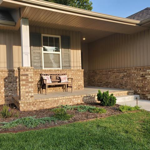 1271 E Sammy Ln, Springfield, MO 65804 photo 1