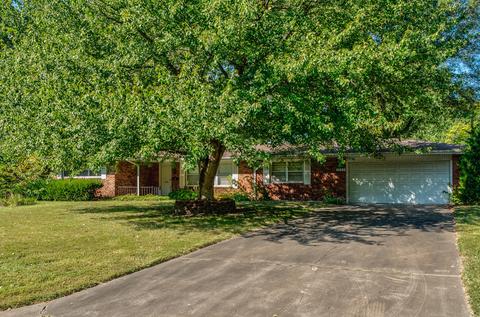 1933 S Saratoga Ave, Springfield, MO 65804 photo 1