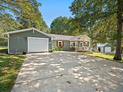 682 Wilson St, Branson, MO 65616 photo 1