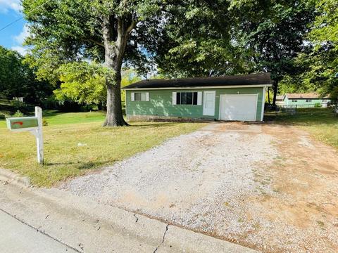 1061 S Craig Ave, Springfield, MO 65804 photo 1
