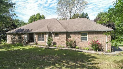 4816 E Hillview Ln, Springfield, MO 65802 photo 1
