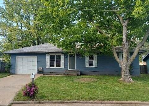 3223 W College St, Springfield, MO 65802 photo 1