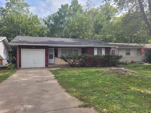 2060 S Wedgewood Ave, Springfield, MO 65807 photo 1