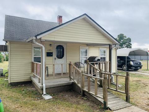 103 N Maple, Monett, MO 65708 photo 1