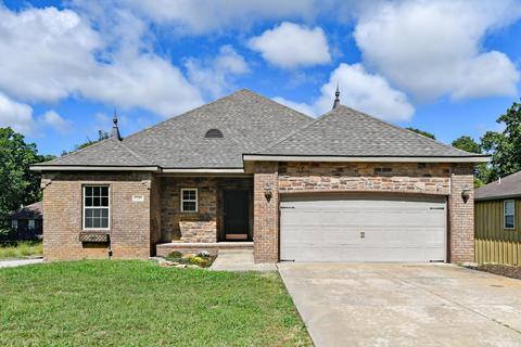 2109 E Wren St, Ozark, MO 65721 photo 1