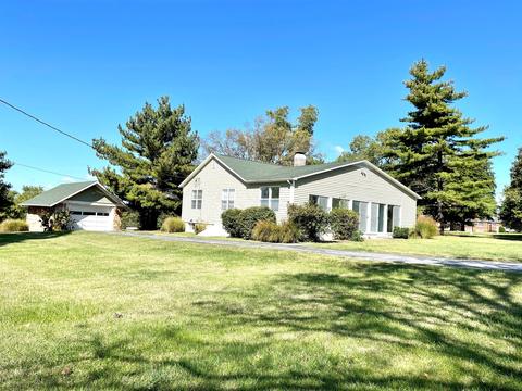 1202 E Chestnut St, Carthage, MO 64836 photo 1