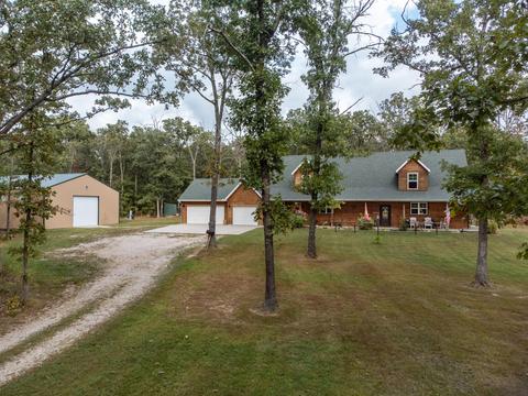 689 Stonebrooke Dr, Marshfield, MO 65706 photo 1