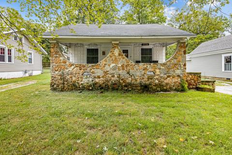 2238 N Johnston Ave, Springfield, MO 65803 photo 1
