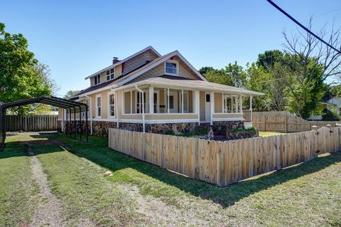 516 S Oak Ave, Aurora, MO 65605 photo 1