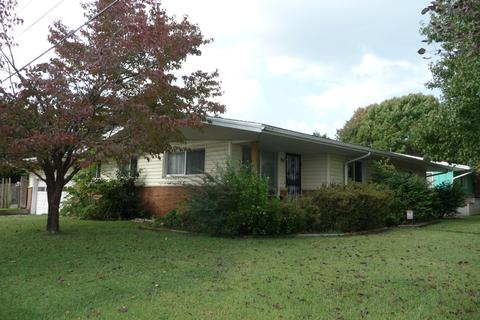 1660 E Washita St, Springfield, MO 65804 photo 1