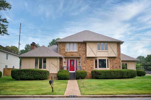 2475 E Meadow Dr, Springfield, MO 65804 photo 1