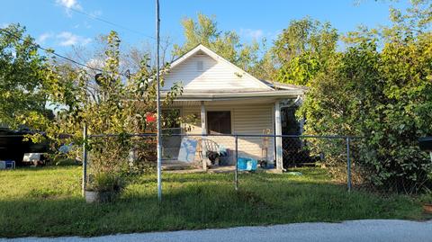 607 E Main St, Buffalo, MO 65622 photo 1