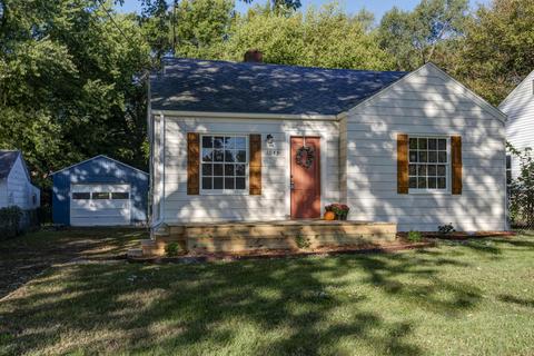 1043 S Thelma Ave, Springfield, MO 65807 photo 1