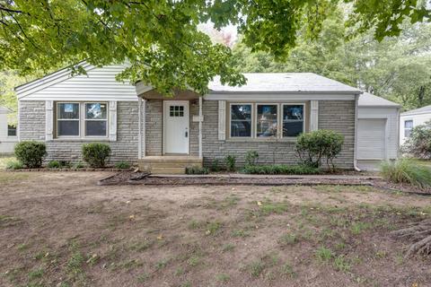 2411 S Roanoke Ave, Springfield, MO 65807 photo 1
