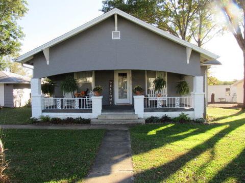 205 Bacorn Ave, Ava, MO 65608 photo 1