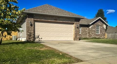 1303 N Crestview Ct, Ozark, MO 65721 photo 1