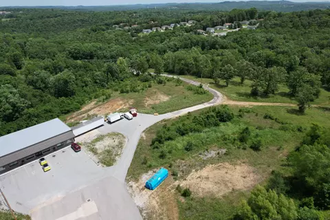 160 Warehouse Dr, Branson, MO 65616 photo 1