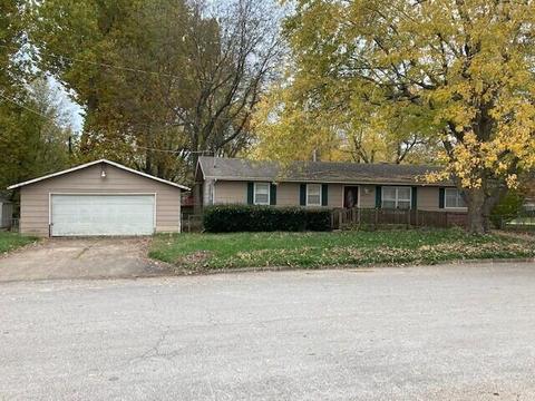 2426 E Loren St, Springfield, MO 65804 photo 1