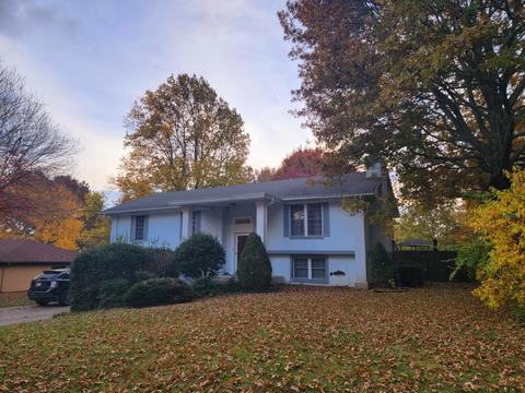2106 W Murray Dr, Springfield, MO 65810 photo 1