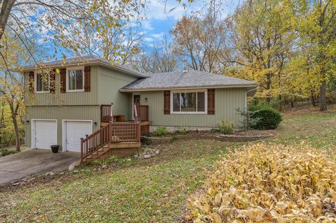 974 E Bluff Dr, Springfield, MO 65803 photo 1