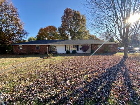 840 E Burford St, Marshfield, MO 65706 photo 1