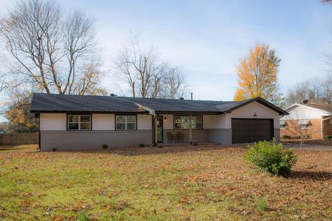 3934 W Juno St, Springfield, MO 65802 photo 1