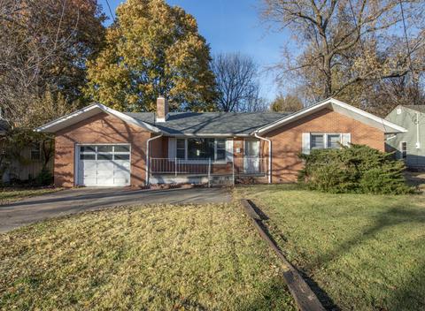 1309 E Bennett St, Springfield, MO 65804 photo 1
