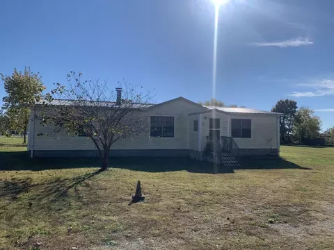 114 N School, Goodman, MO 64843 photo 1
