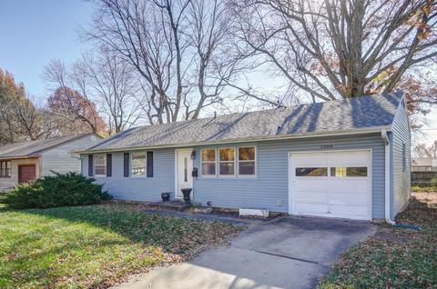 2308 W Bodeb St, Springfield, MO 65802 photo 1