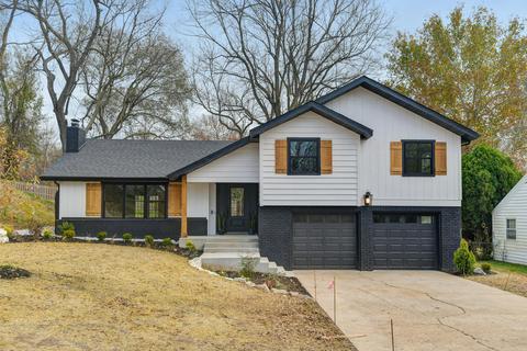 2562 S Luster Ave, Springfield, MO 65804 photo 1