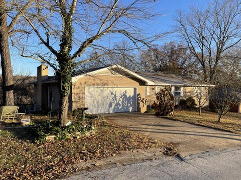823 Valley View Dr, Branson, MO 65616 photo 1