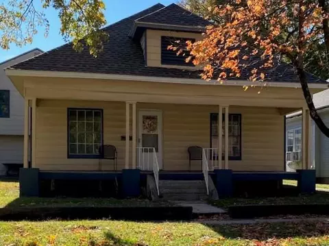 1106 W 6th St, Joplin, MO 64801