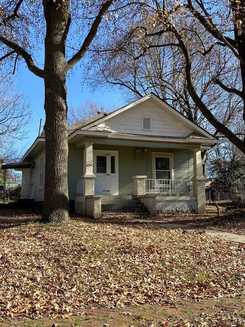 2240 N Howard Ave, Springfield, MO 65803 photo 1