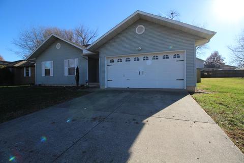 632 E Kerr St, Springfield, MO 65803 photo 1