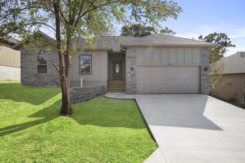 135 Sapling Dr, Branson, MO 65616 photo 1