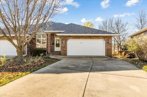 376 E Degraffenreid St, Springfield, MO 65810 photo 1