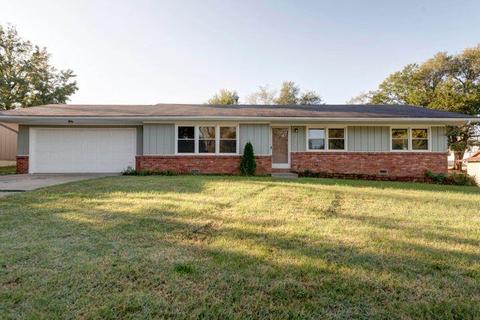 2310 E Parkwood St, Springfield, MO 65803 photo 1