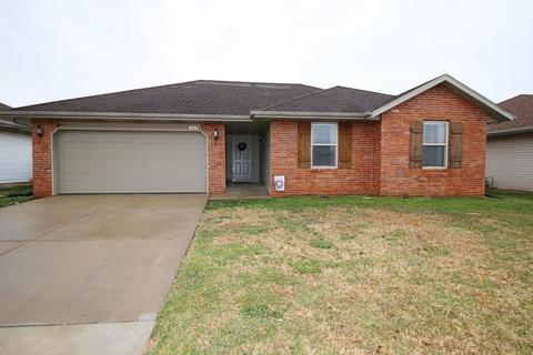 3232 W Webster St, Springfield, MO 65803 photo 1