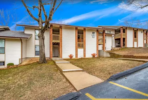 267 Bunker Ridge Unit 5 Dr, Branson, MO 65616 photo 1