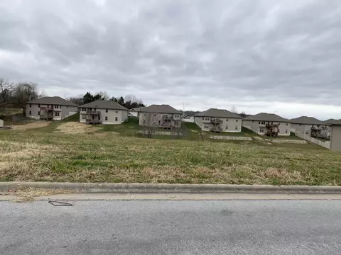 4365 N Toby Ave, Springfield, MO 65803 photo 1