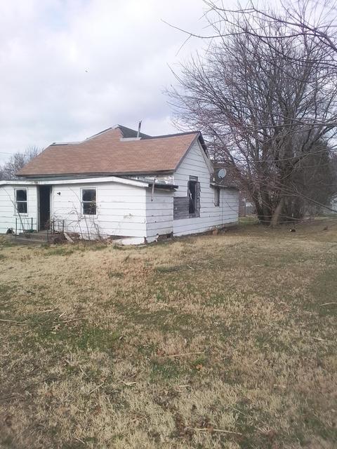 103 Anderson St, Aurora, MO 65605 photo 1