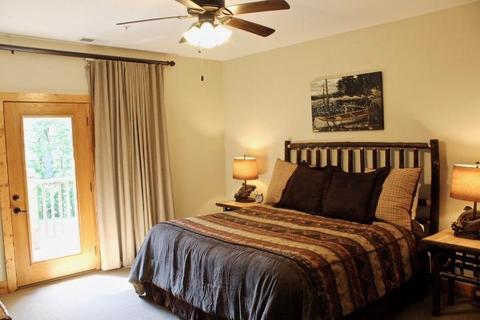 404 Lookout Flts, Branson, MO 65616 photo 21