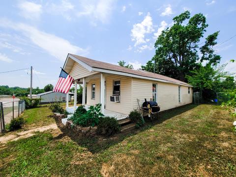 509 Pine St, Cabool, MO 65689 photo 1