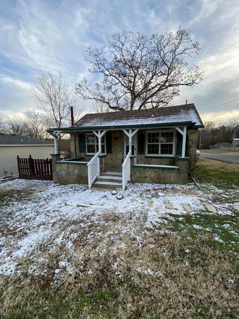 324 W College St, Branson, MO 65616 photo 1