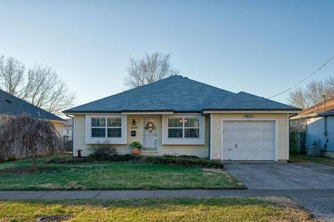 1690 E Dale St, Springfield, MO 65803 photo 1