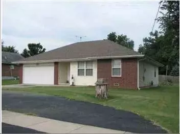 3113 N National Ave, Springfield, MO 65803 photo 1